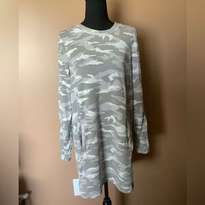 Used Athleta Woman’s US Large sweatshirt dress with pockets in soft camouflage.